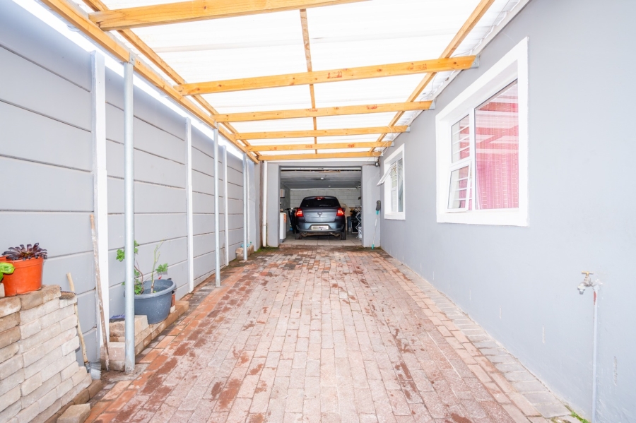 3 Bedroom Property for Sale in Langebaan North Western Cape